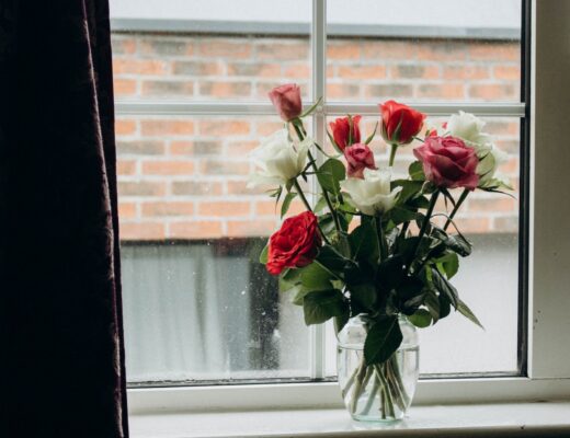 Unter Fensterbank betont den Charakter Ihrer Fassade